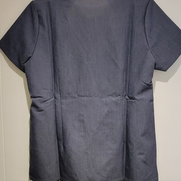 FIGS Catarina One-Pocket Scrub Top for Women – Slim Fit, Super Soft Stretch Medi - Picture 6 of 9